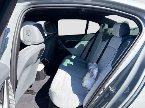 New 2026 BMW 550e xDrive w/ Executive Package AWD/4WD image 22