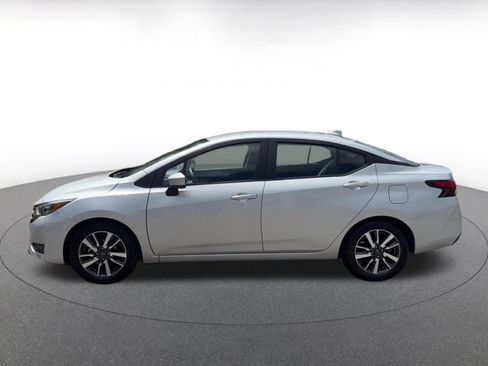 Used 2025 Nissan Versa SV FWD image 8