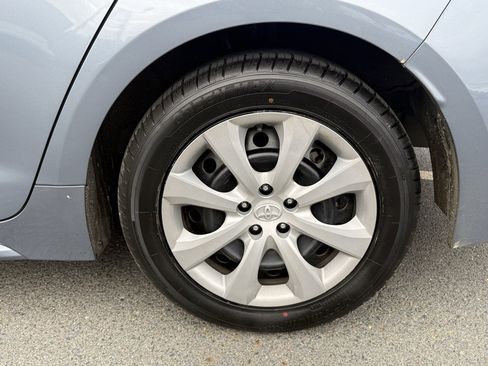 Used 2023 Toyota Corolla LE image 11