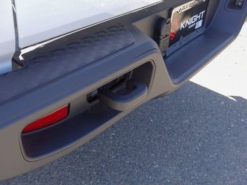 New 2025 Jeep Gladiator Sport image 11