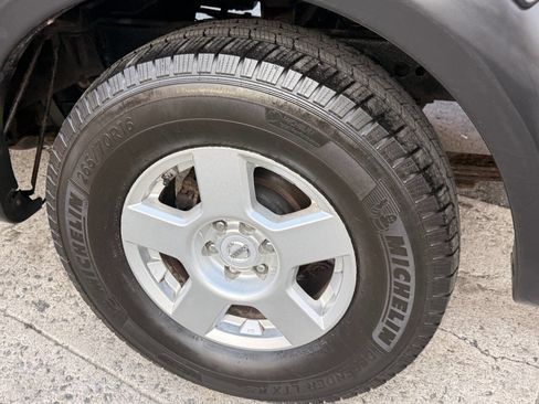 Used 2007 Nissan Frontier SE w/ Power Pkg image 8