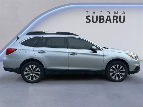 Used 2017 Subaru Outback 2.5i Limited image 6