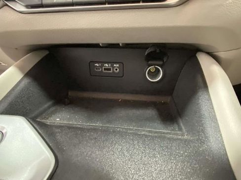 Used 2025 Nissan Altima 2.5 SV image 18