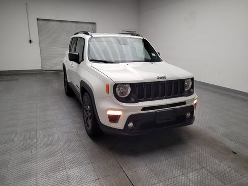 Used 2021 Jeep Renegade Latitude FWD image 14