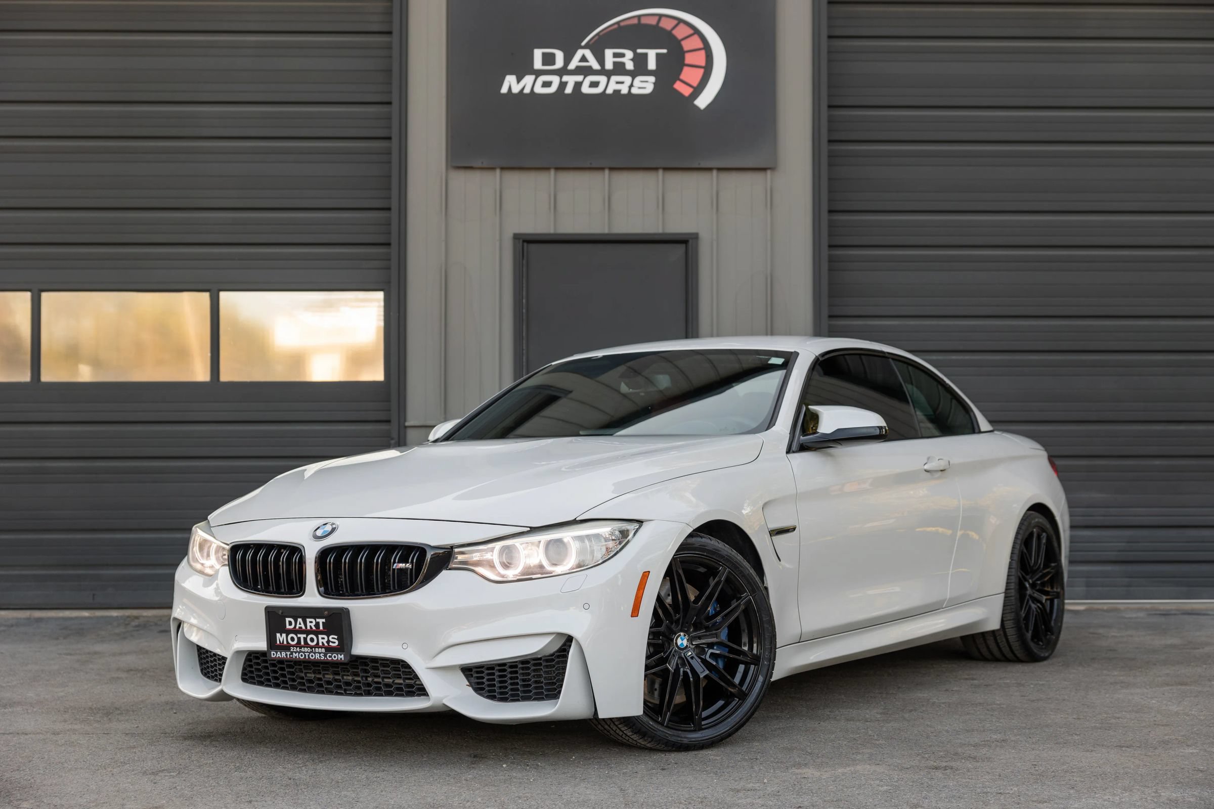 Used 2015 BMW M4 Convertible w/ Executive Package RWD image 1