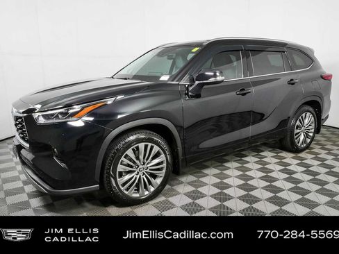 Used 2021 Toyota Highlander Platinum AWD/4WD image 28