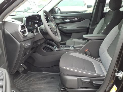 New 2026 Chevrolet TrailBlazer LS w/ LS Convenience Package FWD image 17