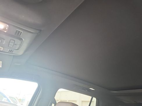 Used 2024 Chevrolet Tahoe High Country image 4