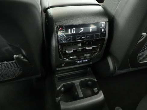 Used 2025 Jeep Grand Cherokee L Laredo w/ Luxury Tech Group I image 24