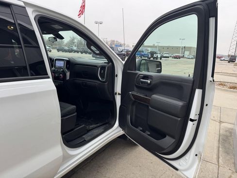 Used 2020 GMC Sierra 1500 Elevation w/ Elevation Value Package image 30