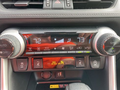 Used 2023 Toyota RAV4 XLE Premium image 26