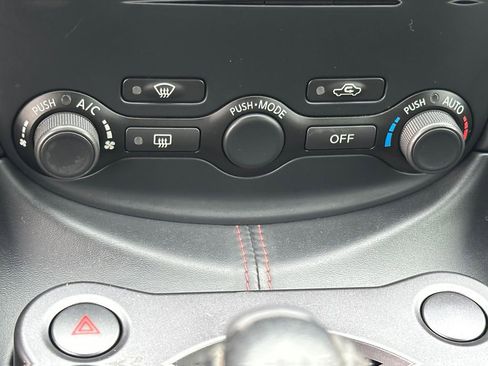 Used 2015 Nissan 370Z NISMO image 16