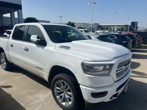 Used 2023 RAM 1500 Laramie AWD/4WD image 2