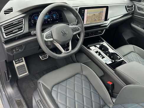 New 2026 Volkswagen Atlas Cross Sport SEL Premium R-Line AWD/4WD image 10
