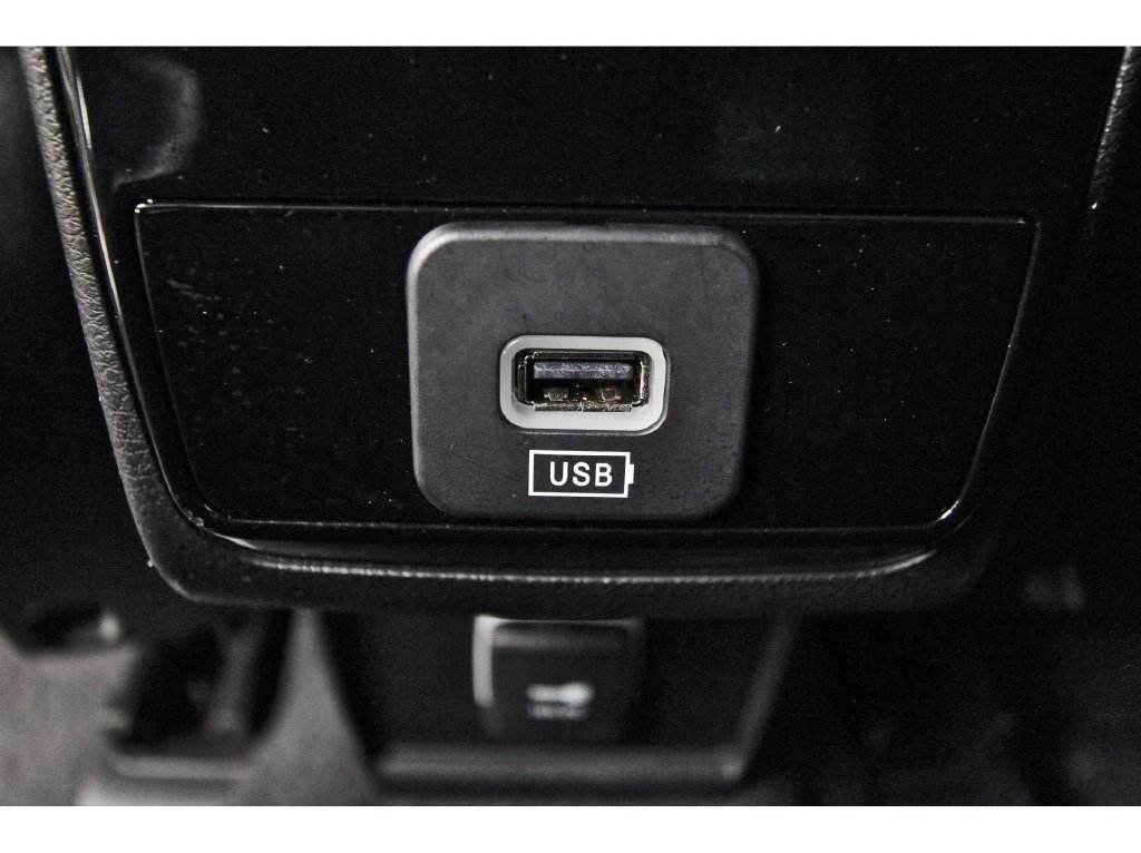 Used 2024 Jeep Compass Latitude w/ Altitude Special Edition AWD/4WD image 13