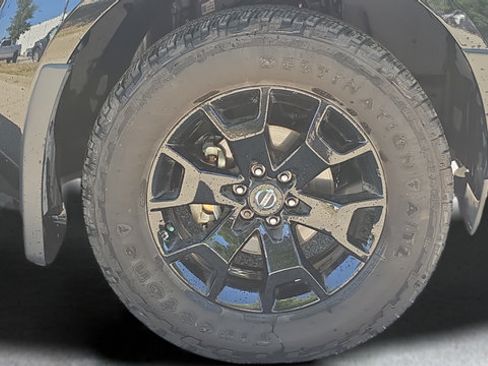 Used 2020 Nissan Frontier SV w/ Midnight Edition Floor Mats AWD/4WD image 17