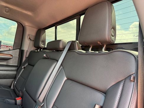 Used 2023 GMC Sierra 1500 Denali AWD/4WD image 22