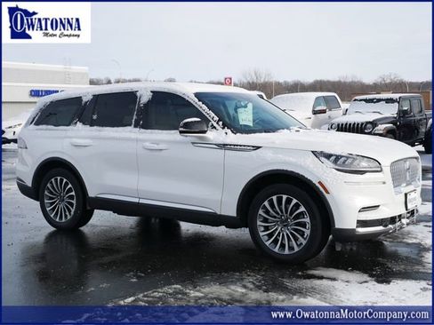 Used 2023 Lincoln Aviator Reserve w/ Elements Package Plus image 1