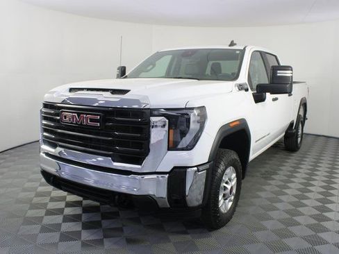 Used 2025 GMC Sierra 2500 Pro w/ Convenience Package image 20