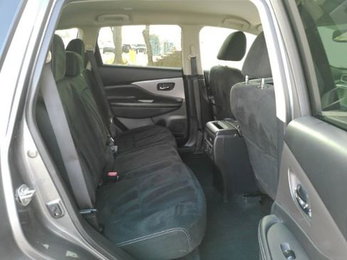 Used 2019 Nissan Murano SV image 24