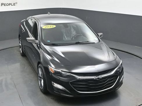 Used 2019 Chevrolet Malibu RS FWD image 44