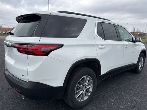 Used 2023 Chevrolet Traverse LT image 4