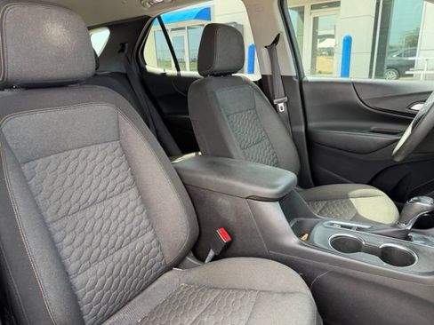 Used 2018 Chevrolet Equinox LT FWD image 9