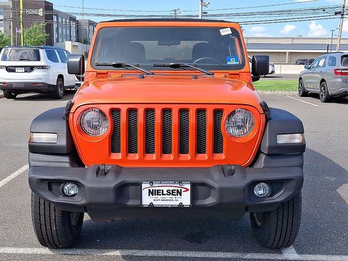 Used 2018 Jeep Wrangler Sport AWD/4WD image 35