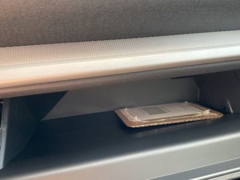 New 2025 Ford Expedition Active image 40