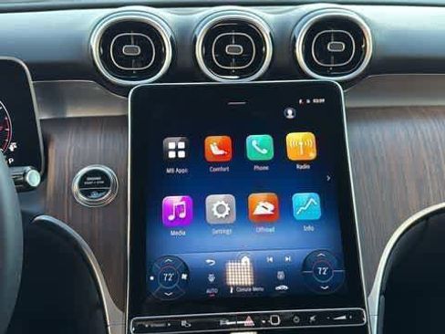 Certified 2025 Mercedes-Benz GLC 300 4MATIC image 20