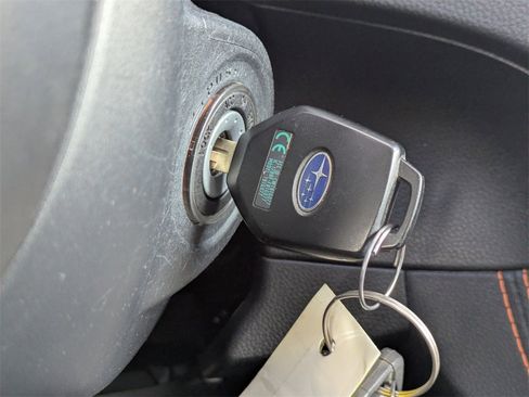 Used 2020 Subaru Crosstrek 2.0i Premium w/ Popular Package #4 image 30