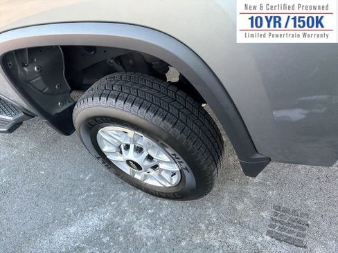 Used 2024 Chevrolet Silverado 2500 LT image 10