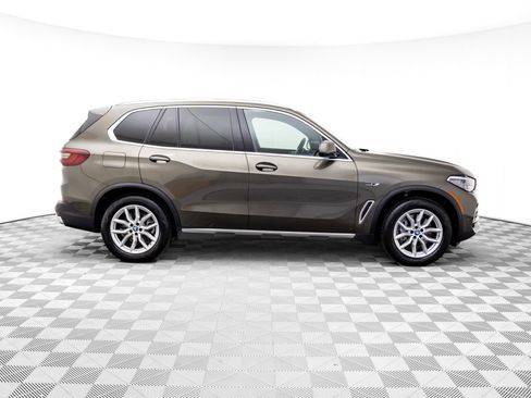 Certified 2023 BMW X5 xDrive45e w/ Executive Package image 6