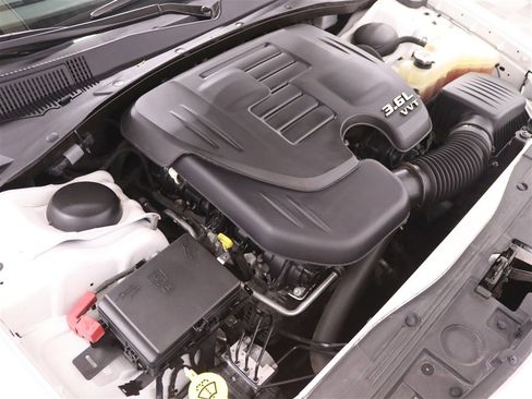 Used 2022 Chrysler 300 Touring image 37