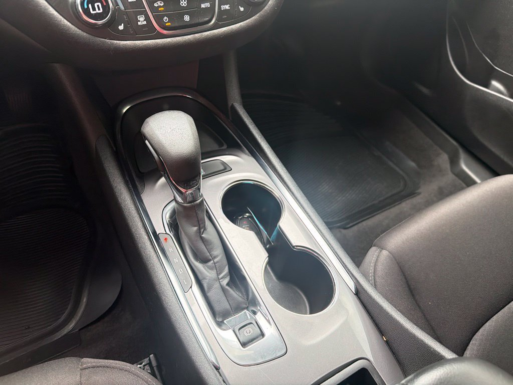 Used 2023 Chevrolet Malibu LT FWD image 23