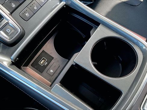 Used 2023 Hyundai Santa Fe Limited image 33