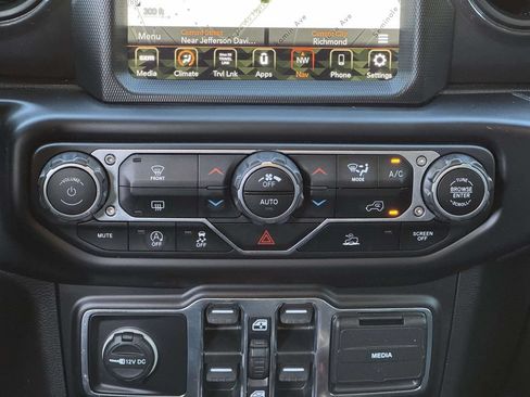 Used 2022 Jeep Wrangler Unlimited Sport AWD/4WD image 5