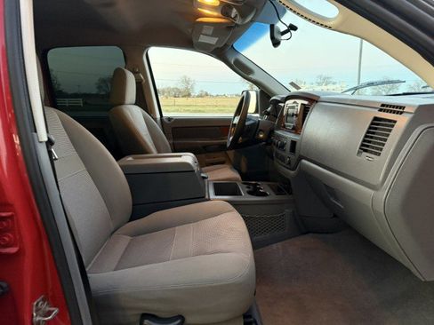 Used 2006 Dodge Ram 2500 Truck SLT image 22