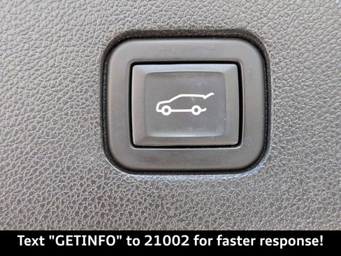 Used 2022 Cadillac XT6 Premium Luxury w/ Technology Package image 18