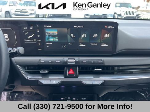 Certified 2025 Kia K4 EX image 36