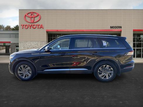 Used 2021 Lincoln Aviator AWD w/ Elements Package image 6