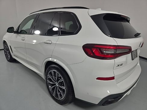 Used 2022 BMW X5 xDrive40i w/ M Sport Package image 8