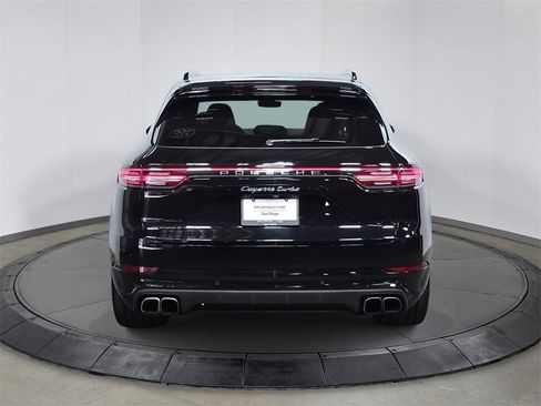 Used 2019 Porsche Cayenne Turbo image 6