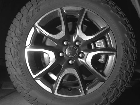 Used 2025 Jeep Compass Trailhawk AWD/4WD image 13