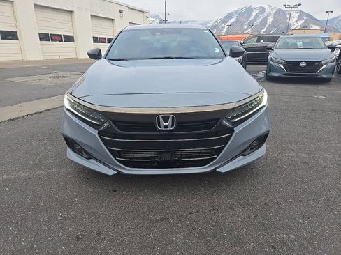 Used 2021 Honda Accord Sport image 2