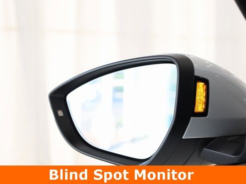 Used 2023 Audi e-tron Premium Plus w/ Premium Plus Package image 21