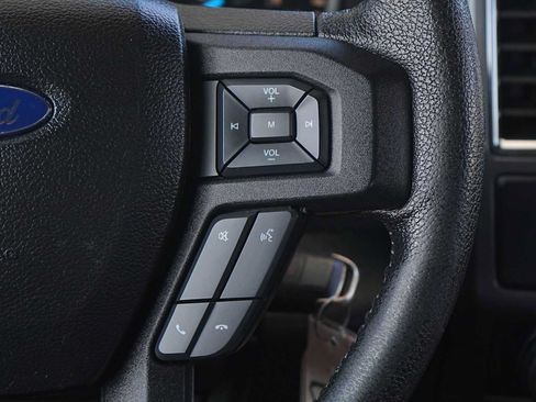Used 2016 Ford F150 XLT w/ Equipment Group 302A Luxury AWD/4WD image 18