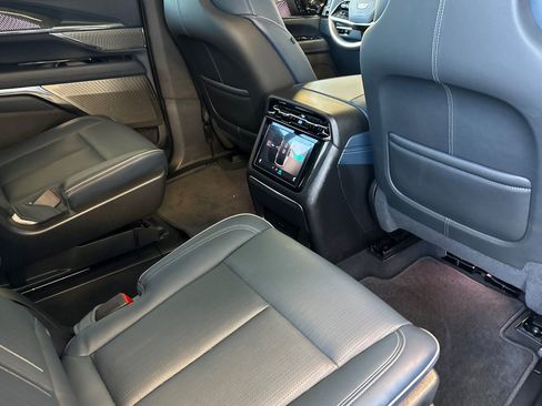 Used 2025 Cadillac Escalade IQ Sport 2 image 16