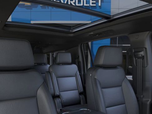New 2025 Chevrolet Suburban LT w/ Comfort Package image 25