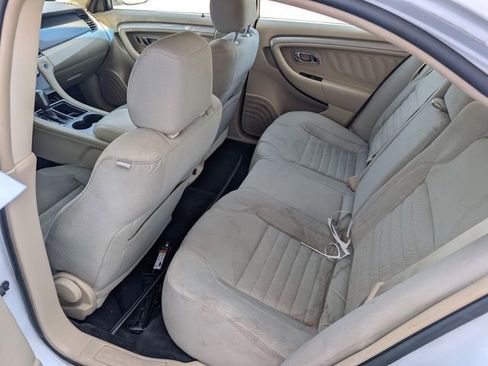 Used 2013 Ford Taurus SE FWD image 11